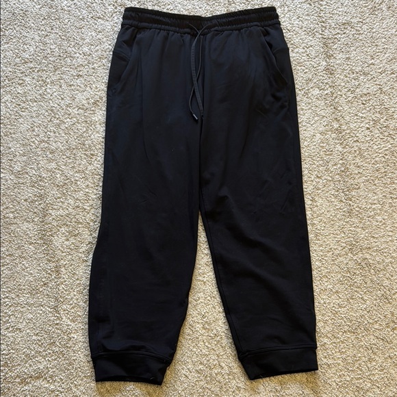 lululemon athletica Pants - LULULEMON NWOT Sz:4 Black Jogger Pants